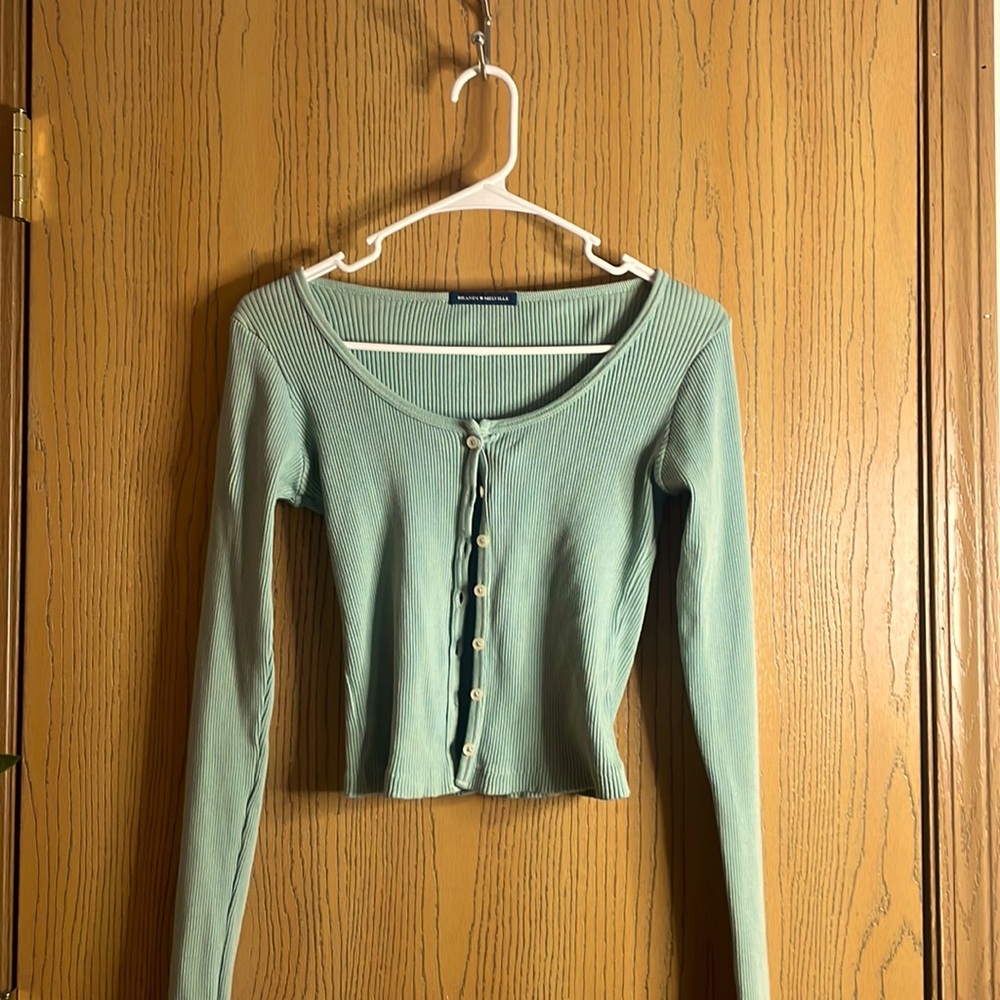 Brandy Melville Sage Green Long Sleeve Button Up Crop Top